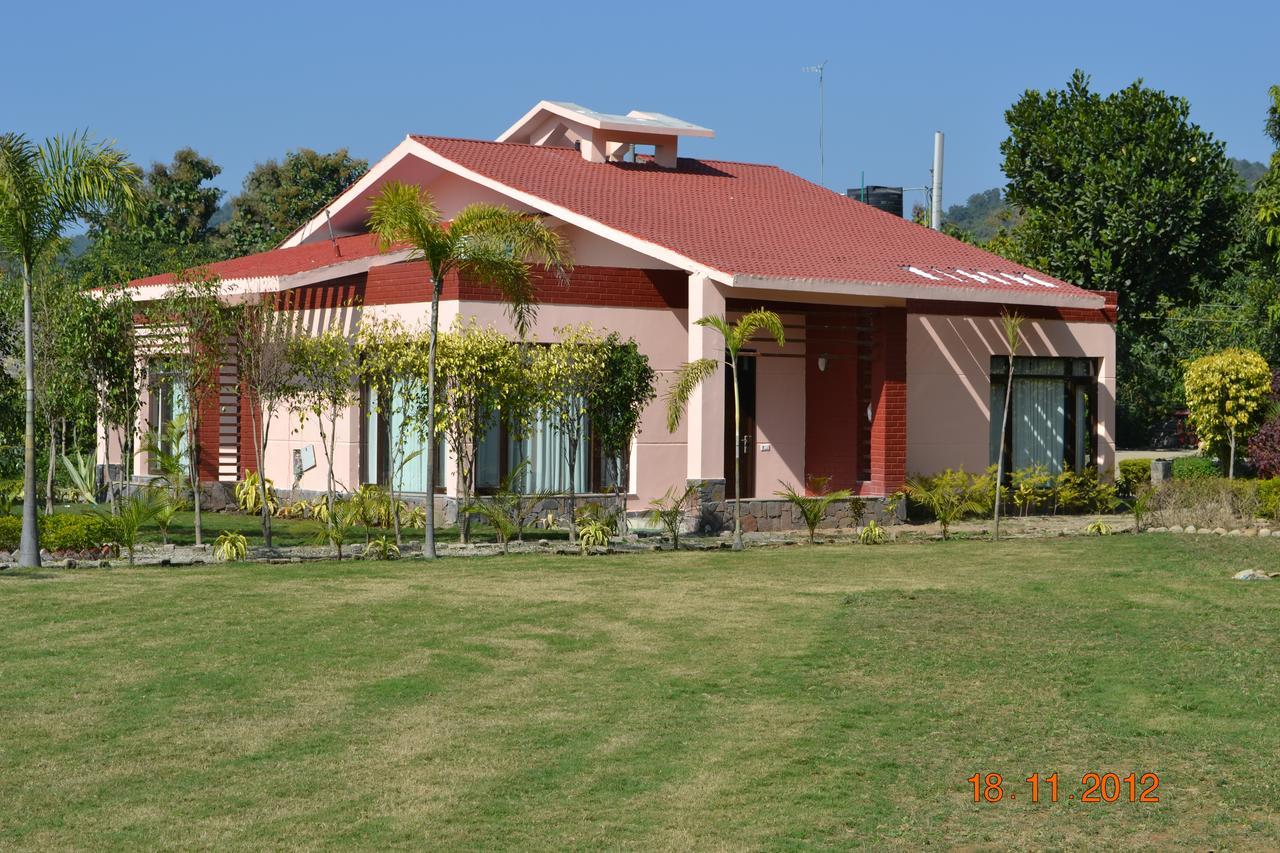 Corbett Wild Iris Spa And Resort Ramnagar  Zewnętrze zdjęcie