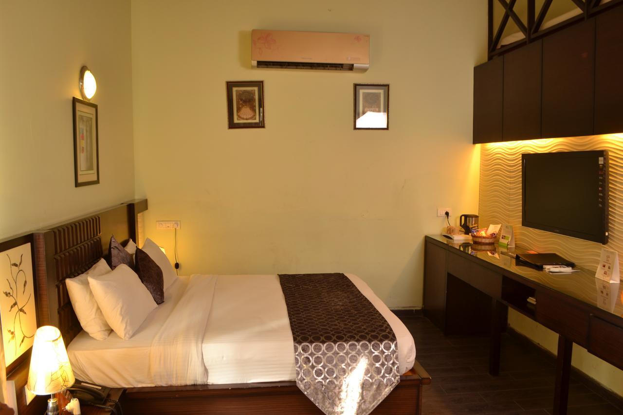Corbett Wild Iris Spa And Resort Ramnagar  Zewnętrze zdjęcie